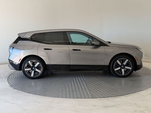 Used 2024 BMW iX xDrive50 w/ Premium Package AWD/4WD image 8