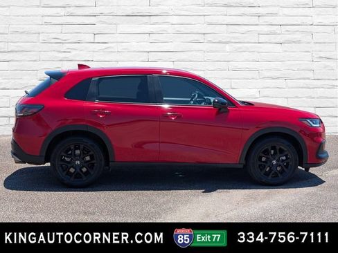 Used 2025 Honda HR-V Sport image 4