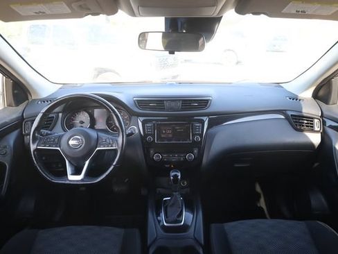 Used 2020 Nissan Rogue Sport SV w/ All-Weather Package FWD image 14
