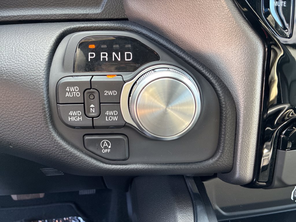Used 2026 RAM 1500 Laramie AWD/4WD image 10