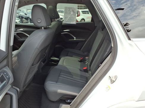 Certified 2025 Audi Q5 Premium w/ Convenience Package AWD/4WD image 13