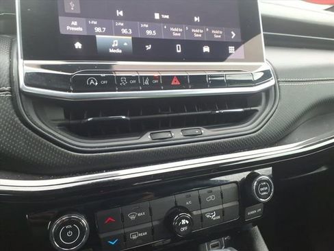 Certified 2022 Jeep Compass Altitude image 16