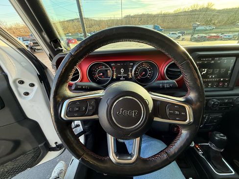 Used 2019 Jeep Wrangler Unlimited Rubicon w/ Dual Top Group image 17