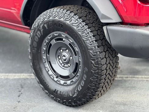 New 2025 Ford Bronco Base w/ Sasquatch Package image 8