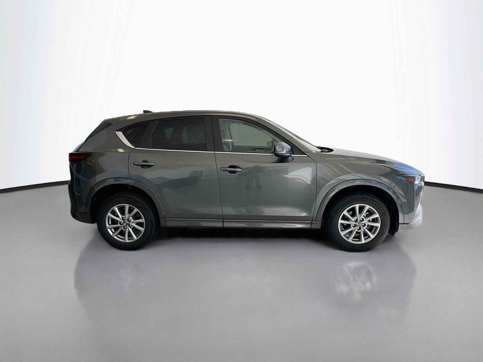 Used 2025 MAZDA CX-5 AWD 2.5 S w/ Select Package image 16