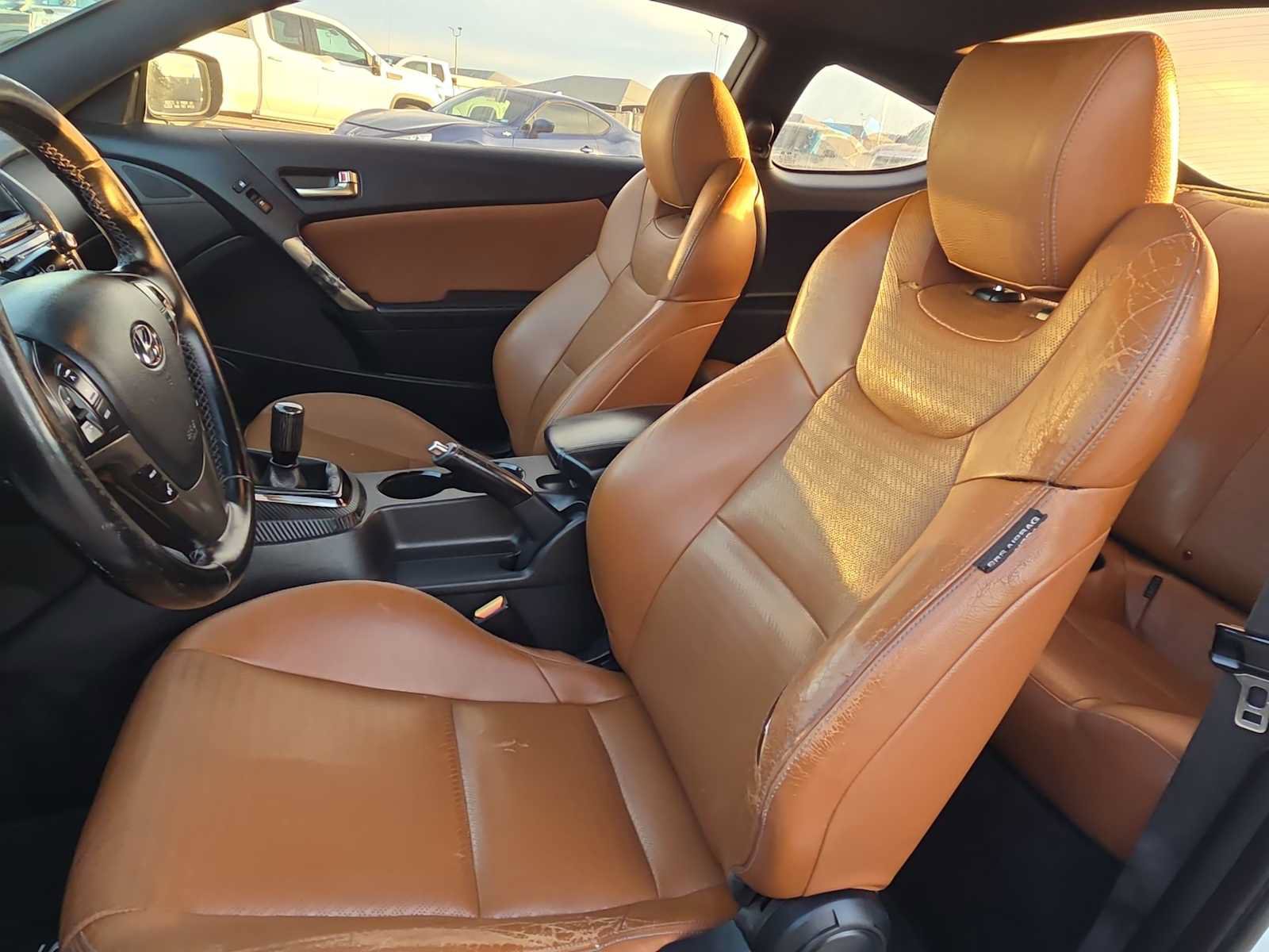 Used 2015 Hyundai Genesis 3.8 RWD image 15