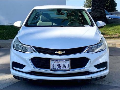 Used 2017 Chevrolet Cruze LS image 3