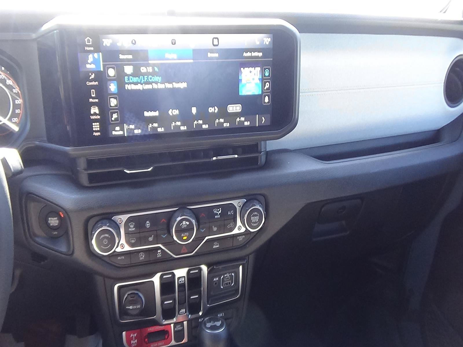 Certified 2024 Jeep Wrangler Unlimited Sport AWD/4WD image 23
