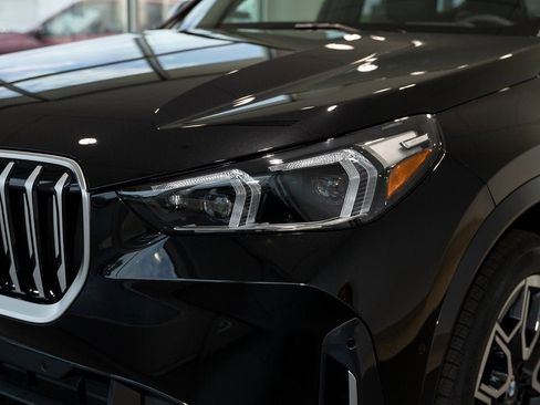 New 2025 BMW X1 xDrive28i w/ Premium Package image 8