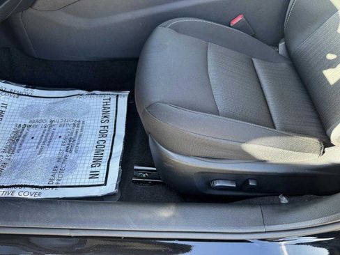 Used 2025 Nissan Altima 2.5 SV image 9