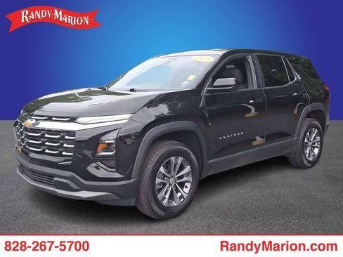 Used 2025 Chevrolet Equinox LT AWD/4WD image 1