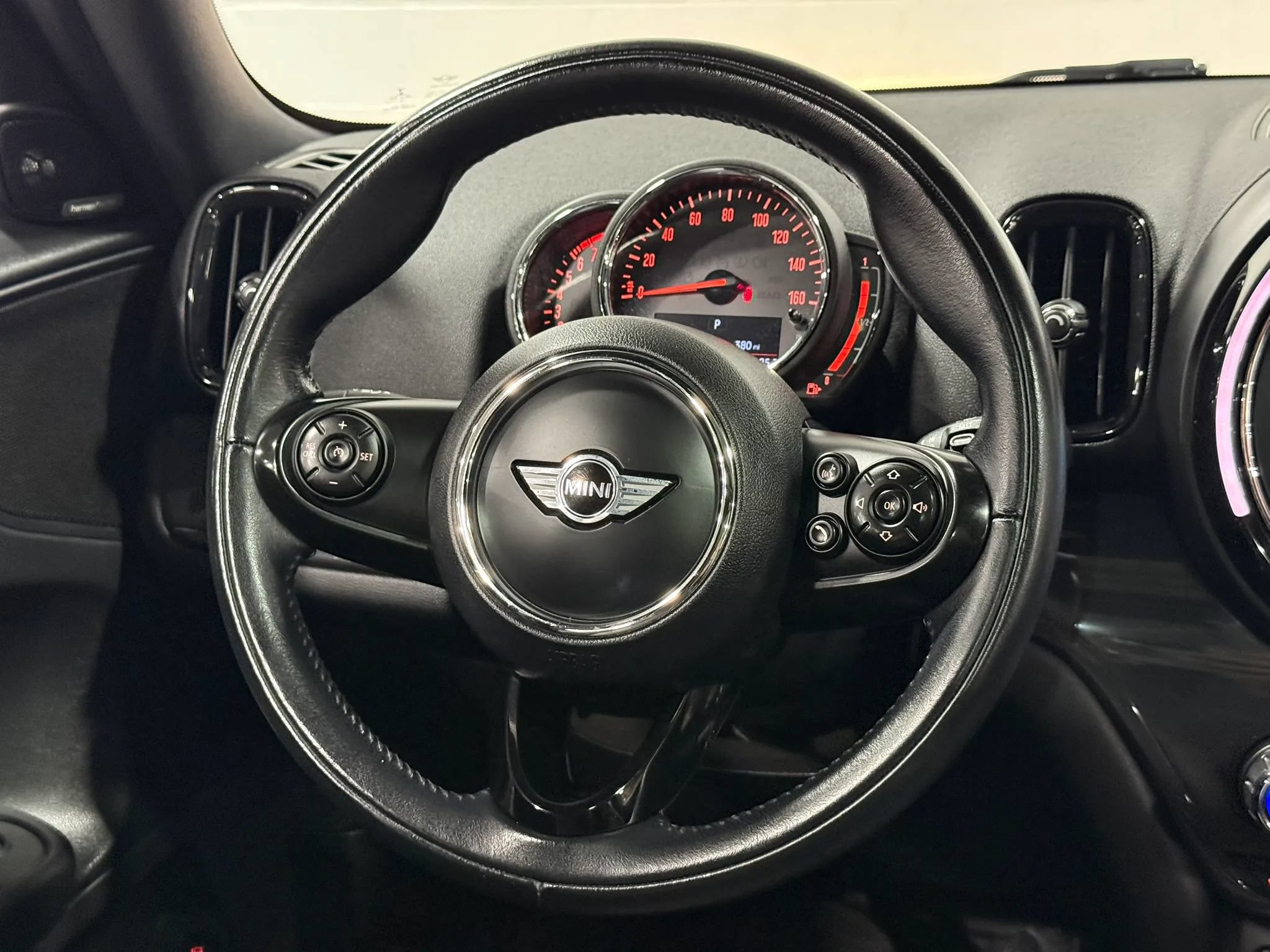 Used 2018 MINI Cooper Countryman ALL4 AWD/4WD image 25