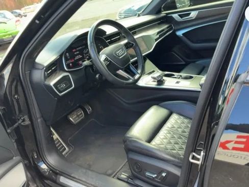 Used 2020 Audi S6 Prestige w/ Prestige Package image 3