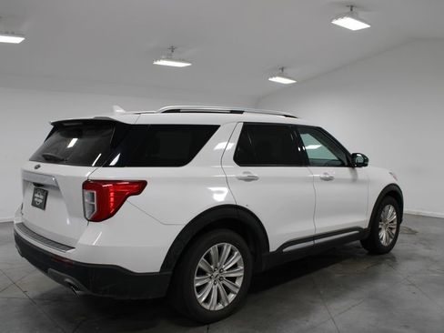 Used 2021 Ford Explorer Limited w/ Equipment Group 301A RWD image 9