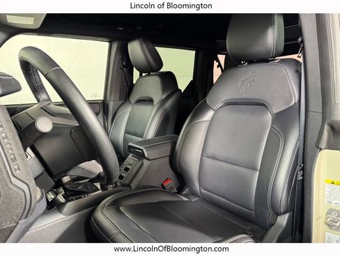Used 2025 Ford Bronco Outer Banks AWD/4WD image 15