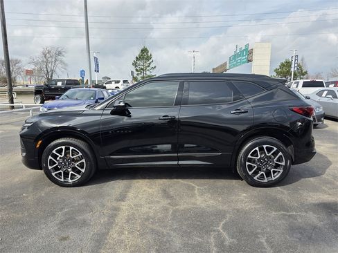Used 2024 Chevrolet Blazer RS w/ Driver Confidence II Package image 7