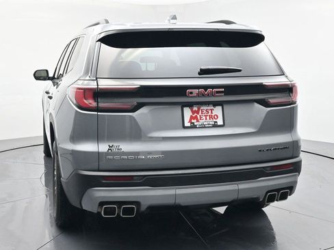 Used 2025 GMC Acadia Elevation image 28