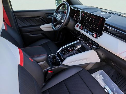 Used 2023 GMC Canyon AT4X w/ Edition 1 image 33