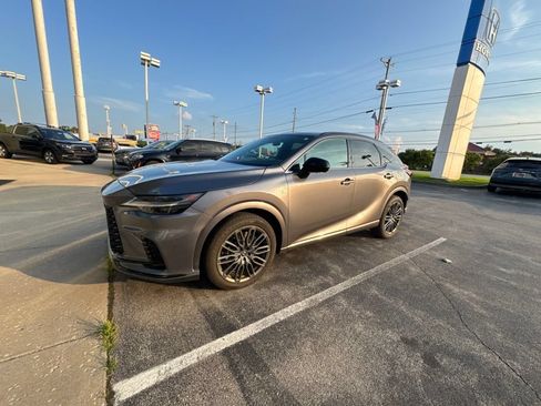 Used 2023 Lexus RX 500h F Sport w/ Accessory Package (2T) AWD/4WD image 17