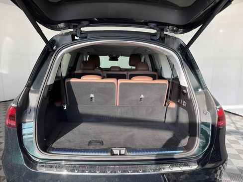 Used 2024 Mercedes-Benz GLS 450 4MATIC image 15