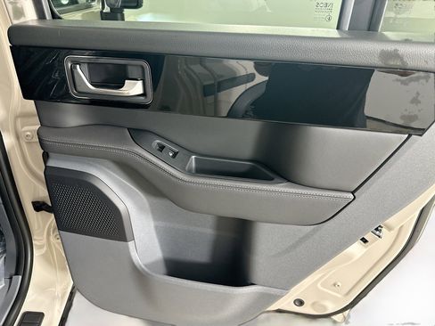 New 2025 INEOS Grenadier Fieldmaster Edition AWD/4WD image 43