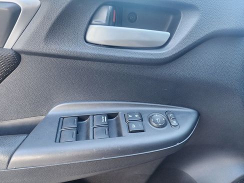 Used 2015 Honda Fit EX image 18