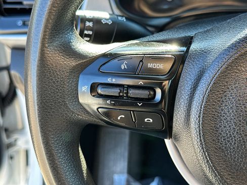 Used 2021 Kia Rio S image 25