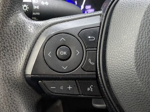 Used 2021 Toyota Corolla LE FWD image 27