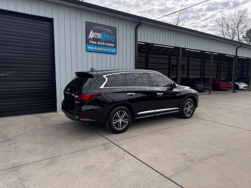 Used 2018 INFINITI QX60 FWD image 15