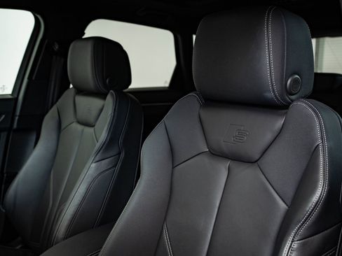 Used 2024 Audi Q3 2.0T Premium image 25