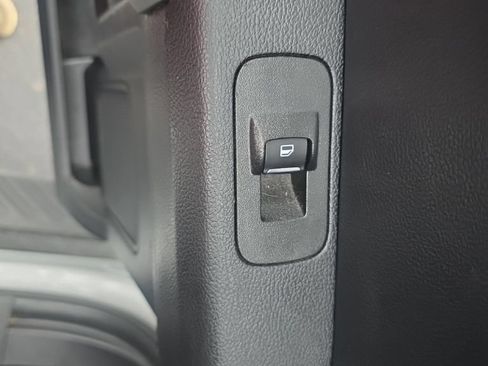 Used 2017 Ford F150 XLT w/ Equipment Group 302A Luxury AWD/4WD image 27