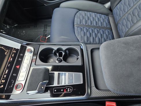 New 2026 Audi RS Q8 performance image 24