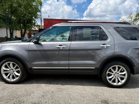 Used 2014 Ford Explorer XLT w/ Equipment Group 202A AWD/4WD image 5