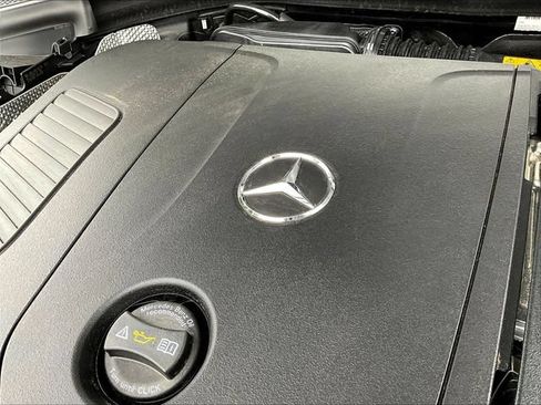 Used 2026 Mercedes-Benz GLC 300 4MATIC image 33