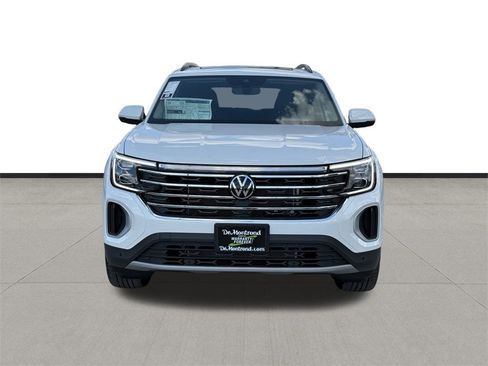 New 2026 Volkswagen Atlas SE image 2