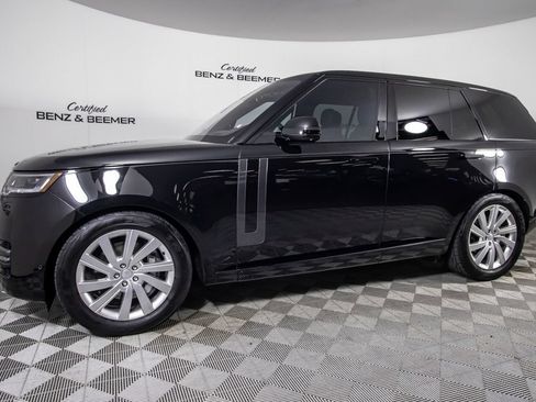 Used 2023 Land Rover Range Rover SE AWD/4WD image 9