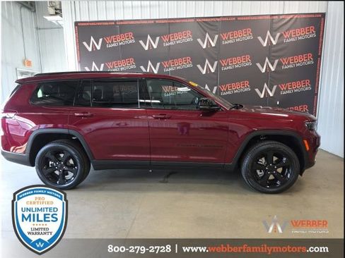 New 2025 Jeep Grand Cherokee L Limited w/ Black Appearance Package AWD/4WD image 3