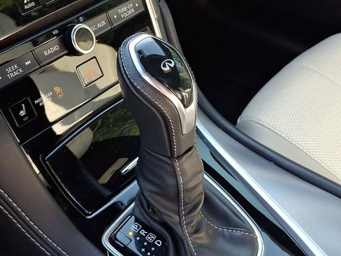 Used 2020 INFINITI Q60 3.0t Luxe w/ Essential Package AWD/4WD image 15
