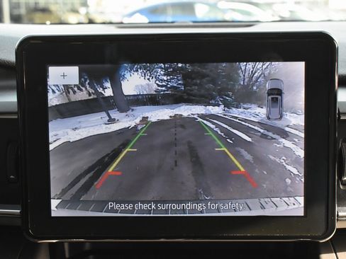 Used 2021 Ford Explorer XLT w/ Equipment Group 202A image 42