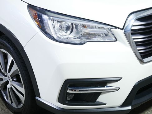Used 2022 Subaru Ascent Limited w/ Technology Package AWD/4WD image 16