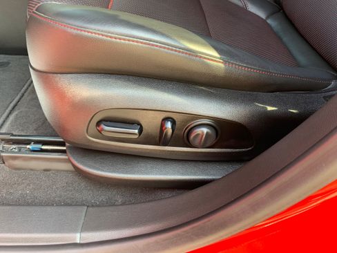 Used 2020 Chevrolet Blazer RS image 16