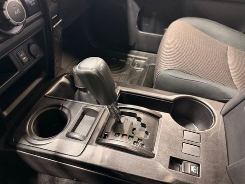 Used 2015 Toyota 4Runner Trail image 29