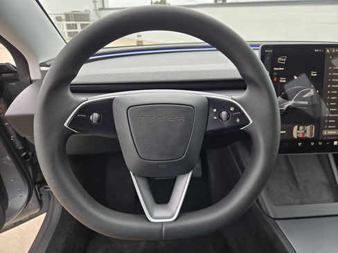 Used 2025 Tesla Model 3 Long Range RWD image 15
