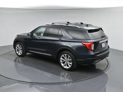 Certified 2023 Ford Explorer Platinum AWD/4WD image 46