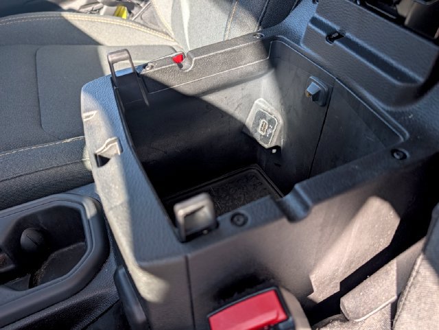 Used 2024 Jeep Wrangler Unlimited w/ Dual Top Group AWD/4WD image 26