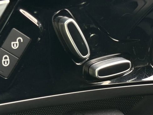 Used 2017 Jaguar F-TYPE Coupe RWD image 35