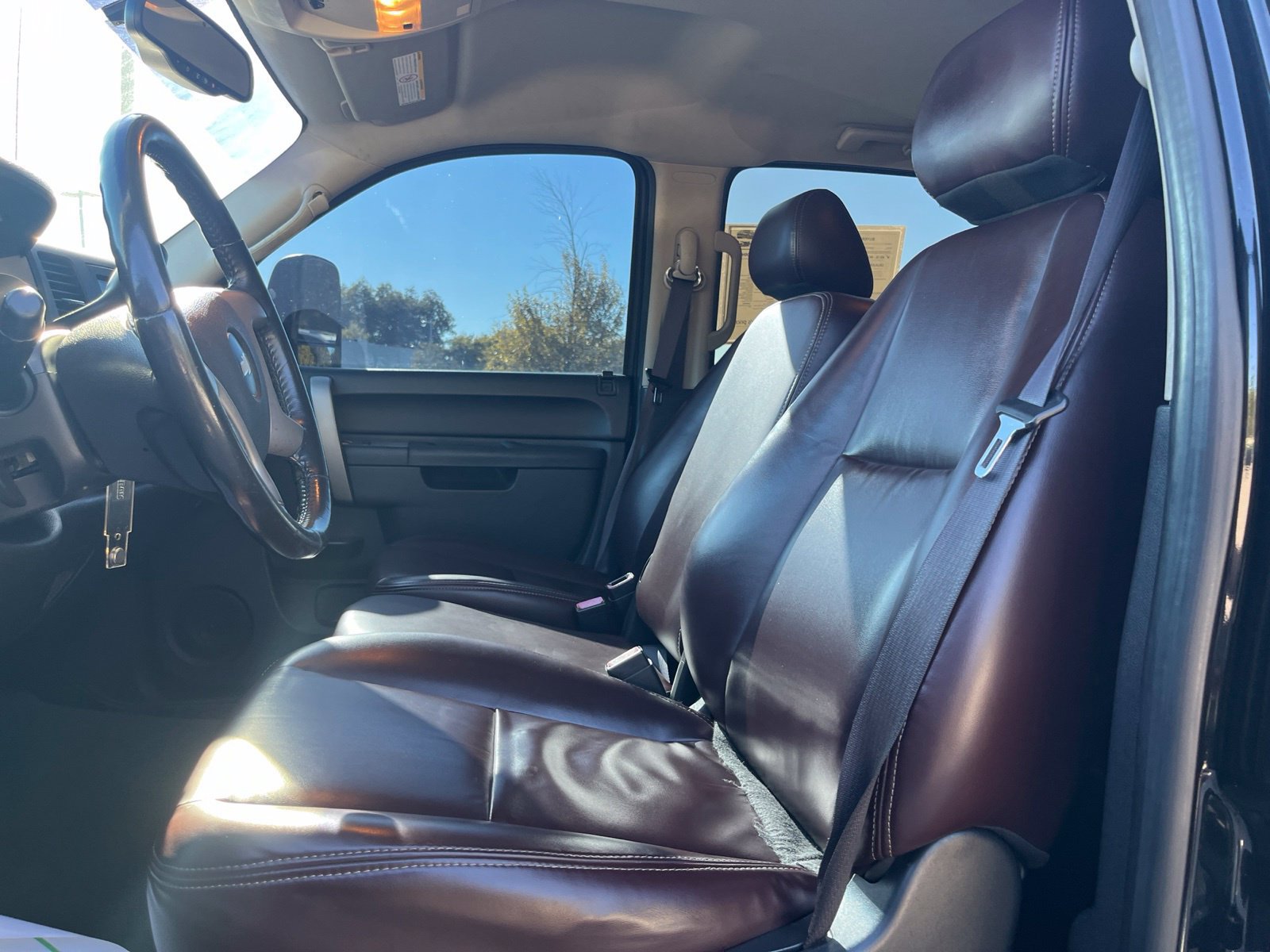 Used 2010 Chevrolet Silverado 2500 LT w/ Interior Plus Package AWD/4WD image 24