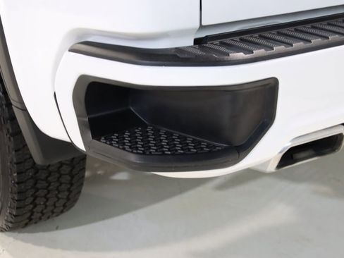 Used 2022 GMC Sierra 1500 AT4 image 9