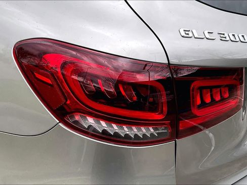 Used 2021 Mercedes-Benz GLC 300 4MATIC image 28