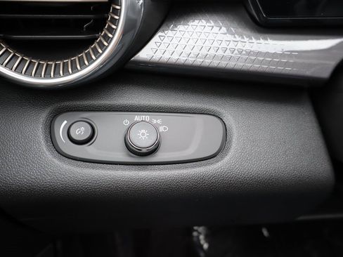 New 2026 Chevrolet Trax ACTIV image 15